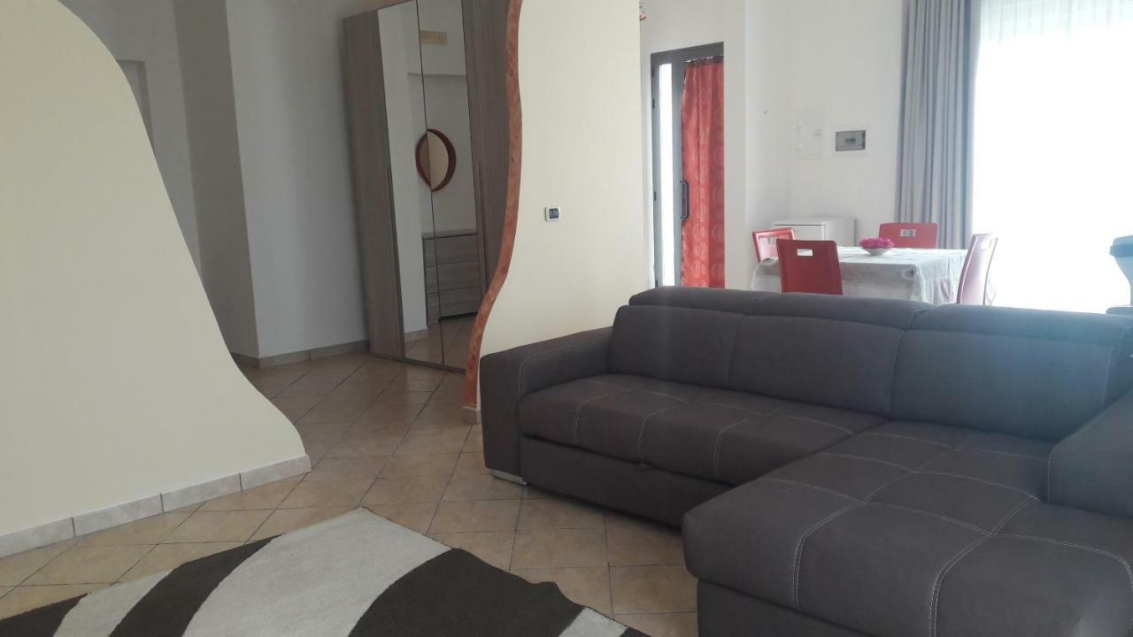 Dolce Casa Sara Villa Collemeto Buitenkant foto